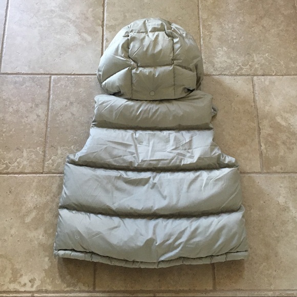 Lululemon Wunder Puff Crop Vest - Picture 2 of 6